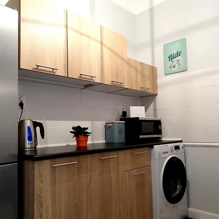 Clicktheflat Savior Square