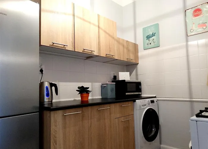 Clicktheflat Savior Square