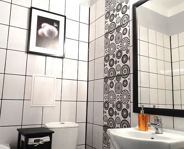 Clicktheflat Savior Square